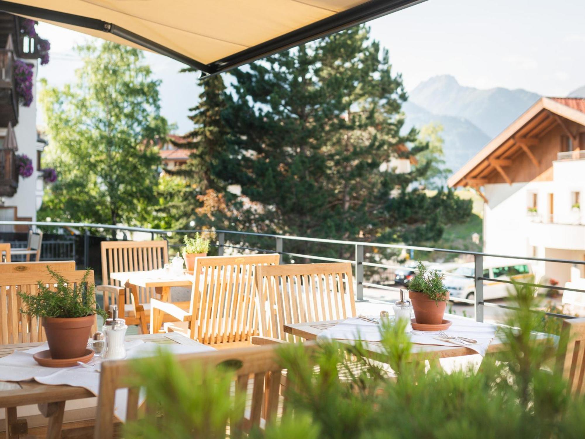 Aparthotel Alpina Serfaus Exterior foto